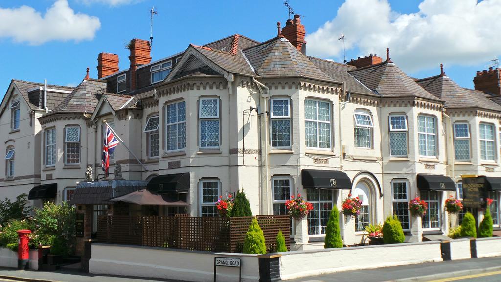 Brookside Hotel & Restaurant ,Suitable For Solo Travelers, Couples, Families, Groups Education Trips & Contractors Welcome Chester Exterior photo